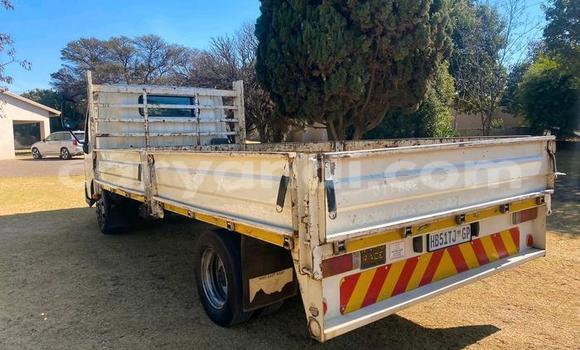 Buy Used Hino 300 Series White Truck in Lusaka in Zambia Buy Used Hino 300 Series White Truck in Lusaka in Zambia