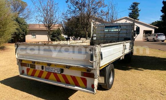 Buy Used Hino 300 Series White Truck in Lusaka in Zambia Buy Used Hino 300 Series White Truck in Lusaka in Zambia