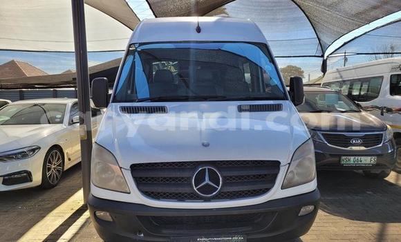Buy Used Mercedes Viano White Car in Lusaka in Zambia Buy Used Mercedes Viano White Car in Lusaka in Zambia