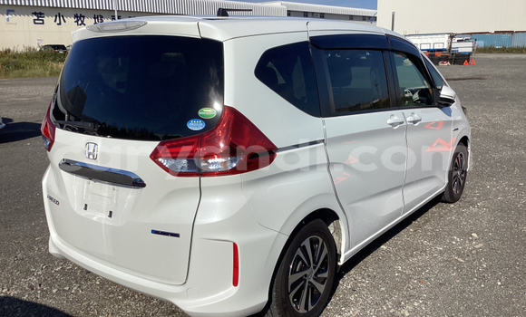 Buy Used Honda Freed White Car in Kitwe in Zambia Buy Used Honda Freed White Car in Kitwe in Zambia