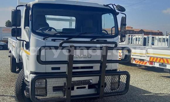 Buy Used Isuzu FTR 850 White Truck in Lusaka in Zambia Buy Used Isuzu FTR 850 White Truck in Lusaka in Zambia
