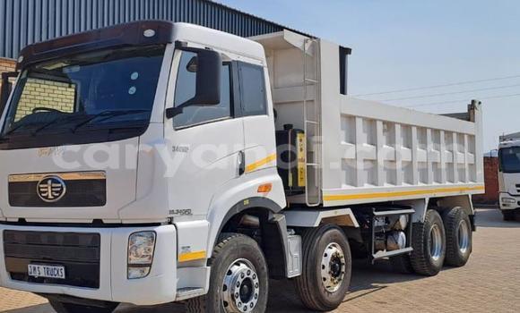 Tenga Tsaru Man TGX Chena Rori in Lusaka in Zambia Tenga Tsaru Man TGX Chena Rori in Lusaka in Zambia