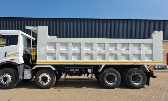 Tenga Tsaru Man TGX Chena Rori in Lusaka in Zambia Tenga Tsaru Man TGX Chena Rori in Lusaka in Zambia