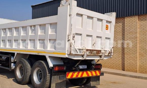 Tenga Tsaru Man TGX Chena Rori in Lusaka in Zambia Tenga Tsaru Man TGX Chena Rori in Lusaka in Zambia