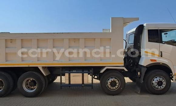 Tenga Tsaru Man TGX Chena Rori in Lusaka in Zambia Tenga Tsaru Man TGX Chena Rori in Lusaka in Zambia