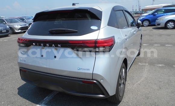 Acheter Occasion Voiture Nissan Note Gris à Lusaka, Zambie Acheter Occasion Voiture Nissan Note Gris à Lusaka, Zambie