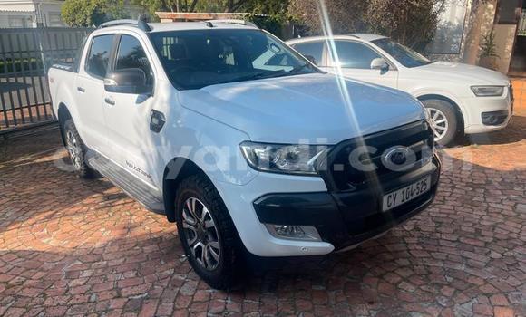 Nunua Ilio tumika Ford Ranger Nyeupe Gari ndani ya Lusaka nchini Zambia Nunua Ilio tumika Ford Ranger Nyeupe Gari ndani ya Lusaka nchini Zambia