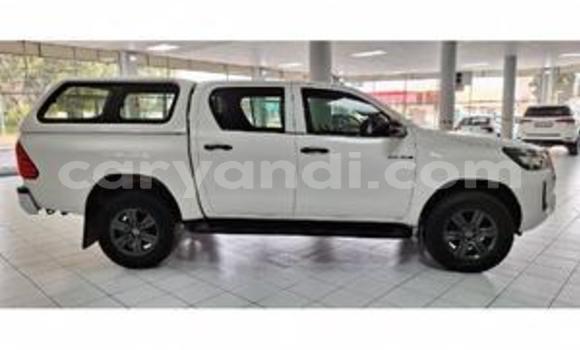 Buy Used Toyota Hilux White Car in Lusaka in Zambia