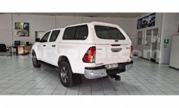 Buy Used Toyota Hilux White Car in Lusaka in Zambia Buy Used Toyota Hilux White Car in Lusaka in Zambia