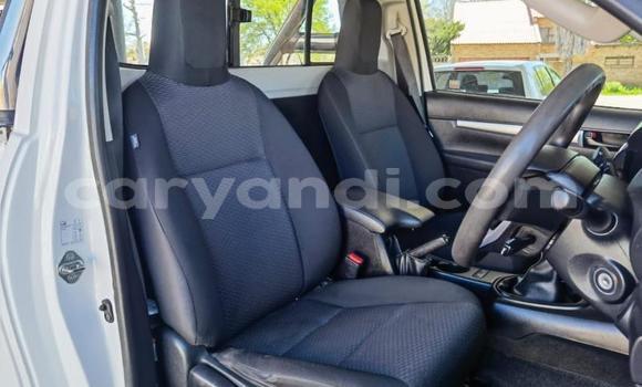 Buy Used Toyota Hilux White Car in Kitwe in Zambia Buy Used Toyota Hilux White Car in Kitwe in Zambia