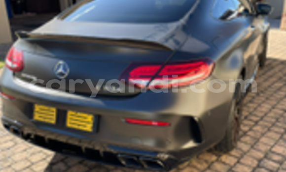 Acheter Occasion Voiture Mercedes-Benz C250 coupe Gris à Lusaka, Zambie