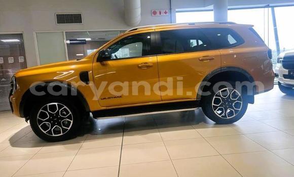Nunua Ilio tumika Ford Everest Nyingine Gari ndani ya Lusaka nchini Zambia Nunua Ilio tumika Ford Everest Nyingine Gari ndani ya Lusaka nchini Zambia