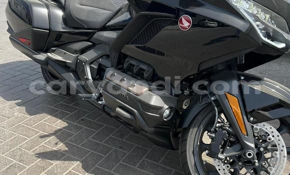 Acheter Occasion Moto Honda GOLD WING Noir à Lusaka, Zambie