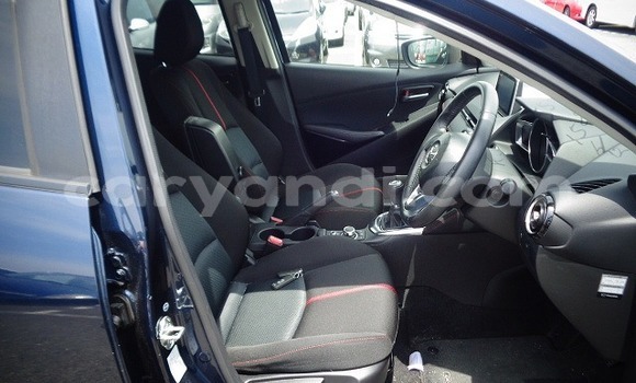 Acheter Occasion Voiture Mazda Demio Bleu à Lusaka, Zambie Acheter Occasion Voiture Mazda Demio Bleu à Lusaka, Zambie