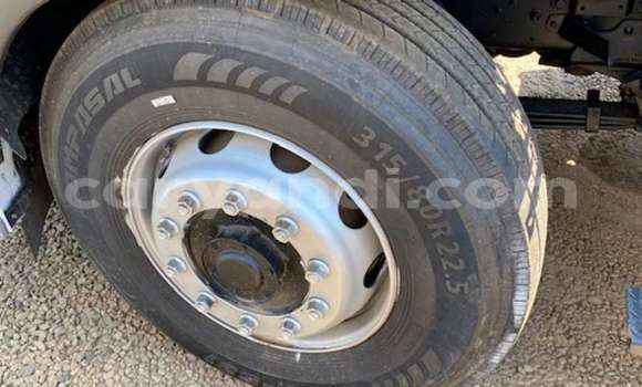 Nunua Ilio tumika Nissan UD Nyeupe Lori ndani ya Lusaka nchini Zambia Nunua Ilio tumika Nissan UD Nyeupe Lori ndani ya Lusaka nchini Zambia