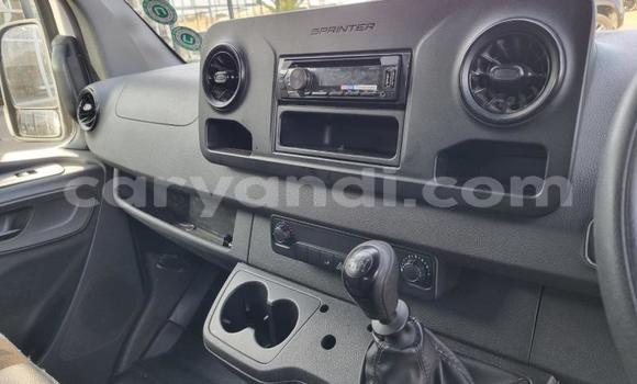 Buy Used Mercedes‒Benz Viano White Car in Chingola in Zambia Buy Used Mercedes‒Benz Viano White Car in Chingola in Zambia