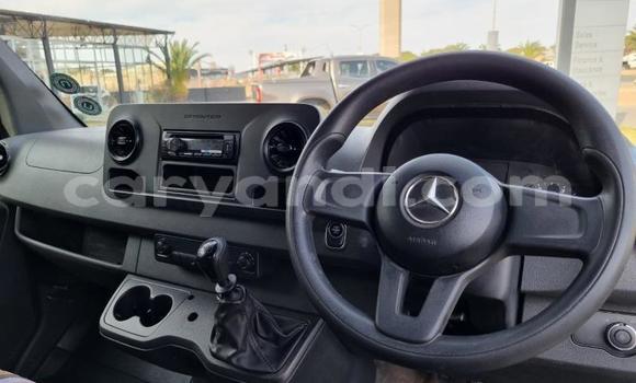 Buy Used Mercedes‒Benz Viano White Car in Chingola in Zambia Buy Used Mercedes‒Benz Viano White Car in Chingola in Zambia