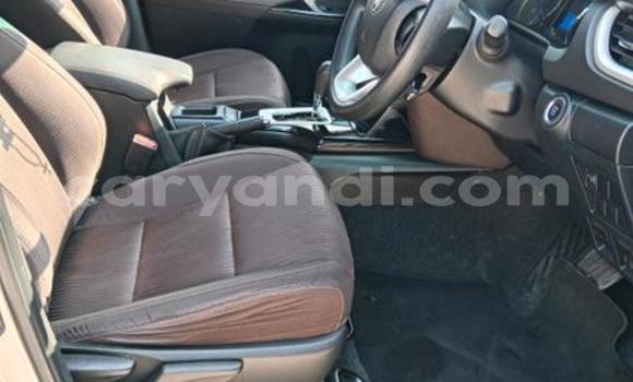 Nunua Ilio tumika Toyota Fortuner Fedha Gari ndani ya Chilanga nchini Lusaka Nunua Ilio tumika Toyota Fortuner Fedha Gari ndani ya Chilanga nchini Lusaka