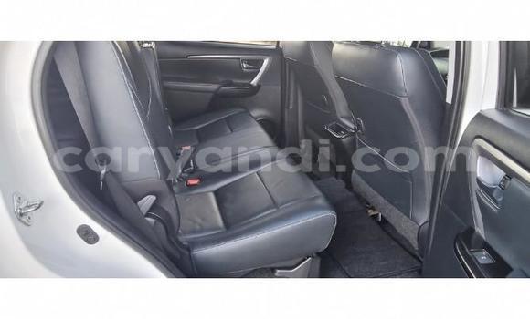 Buy Used Toyota Fortuner White Car in Chilanga in Lusaka Buy Used Toyota Fortuner White Car in Chilanga in Lusaka