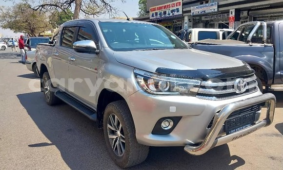 Tenga Tsaru Toyota Hilux Zvimwe Mota in Lusaka in Zambia Tenga Tsaru Toyota Hilux Zvimwe Mota in Lusaka in Zambia