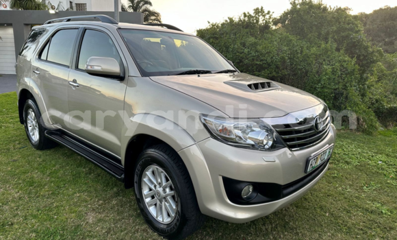 Tenga Tsaru Toyota Fortuner Sirivha Mota in Lusaka in Zambia Tenga Tsaru Toyota Fortuner Sirivha Mota in Lusaka in Zambia