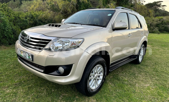 Tenga Tsaru Toyota Fortuner Sirivha Mota in Lusaka in Zambia Tenga Tsaru Toyota Fortuner Sirivha Mota in Lusaka in Zambia