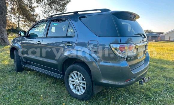 Buy Used Toyota Fortuner Silver Car in Import - Dubai in Zambia Buy Used Toyota Fortuner Silver Car in Import - Dubai in Zambia