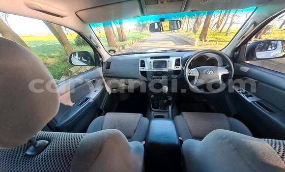 Tenga Tsaru Toyota Hilux Chena Mota in Import - Dubai in Zambia Tenga Tsaru Toyota Hilux Chena Mota in Import - Dubai in Zambia