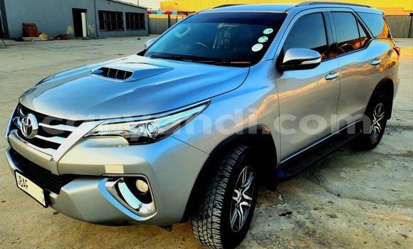 Nunua Ilio tumika Toyota Fortuner Nyingine Gari ndani ya Lusaka nchini Zambia