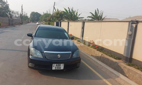 Acheter Occasion Voiture Toyota Crown Rouge à Lusaka, Zambie