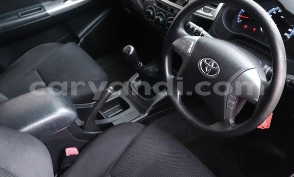 Nunua Ilio tumika Toyota Fortuner Nyeupe Gari ndani ya Lusaka nchini Zambia Nunua Ilio tumika Toyota Fortuner Nyeupe Gari ndani ya Lusaka nchini Zambia