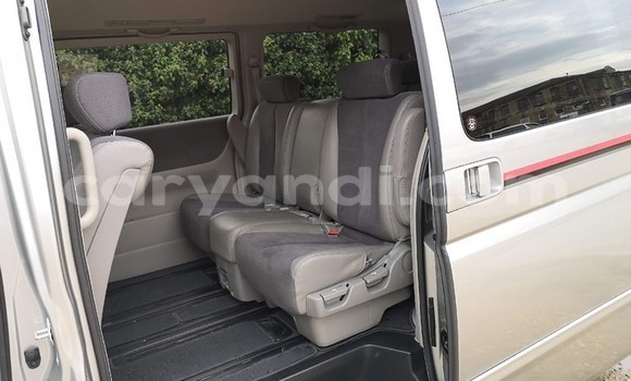 Buy Used Nissan Elgrand Silver Car in Lusaka in Zambia Buy Used Nissan Elgrand Silver Car in Lusaka in Zambia