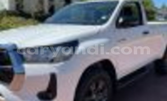 Tenga Tsaru Toyota Hilux Chena Mota in Chilanga in Lusaka Tenga Tsaru Toyota Hilux Chena Mota in Chilanga in Lusaka