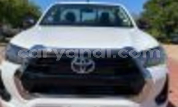 Tenga Tsaru Toyota Hilux Chena Mota in Chilanga in Lusaka Tenga Tsaru Toyota Hilux Chena Mota in Chilanga in Lusaka