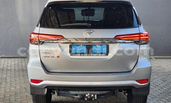 Tenga Tsaru Toyota Fortuner Sirivha Mota in Chilanga in Lusaka Tenga Tsaru Toyota Fortuner Sirivha Mota in Chilanga in Lusaka