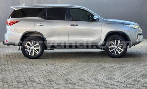 Tenga Tsaru Toyota Fortuner Sirivha Mota in Chilanga in Lusaka Tenga Tsaru Toyota Fortuner Sirivha Mota in Chilanga in Lusaka