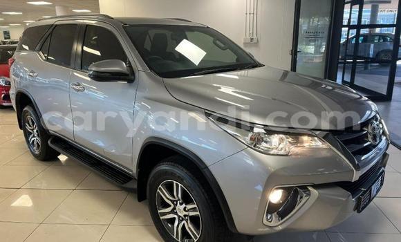 Buy Used Toyota Fortuner Silver Car in Chilanga in Lusaka Buy Used Toyota Fortuner Silver Car in Chilanga in Lusaka