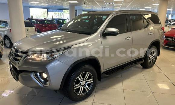 Buy Used Toyota Fortuner Silver Car in Chilanga in Lusaka Buy Used Toyota Fortuner Silver Car in Chilanga in Lusaka
