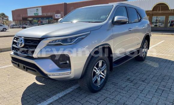 Tenga Tsaru Toyota Fortuner Sirivha Mota in Chilanga in Lusaka Tenga Tsaru Toyota Fortuner Sirivha Mota in Chilanga in Lusaka