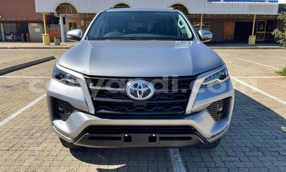 Tenga Tsaru Toyota Fortuner Sirivha Mota in Chilanga in Lusaka Tenga Tsaru Toyota Fortuner Sirivha Mota in Chilanga in Lusaka