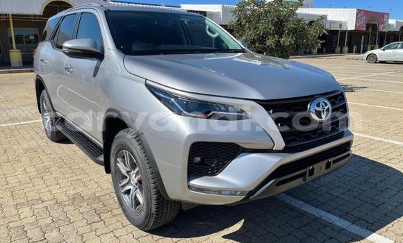 Tenga Tsaru Toyota Fortuner Sirivha Mota in Chilanga in Lusaka Tenga Tsaru Toyota Fortuner Sirivha Mota in Chilanga in Lusaka