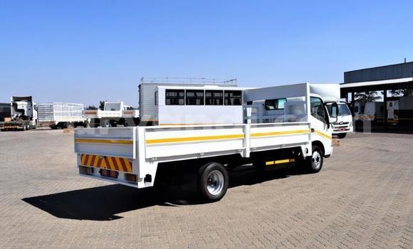 Acheter Occasion Utilitaire Toyota Dyna Blanc à Chilanga, Lusaka