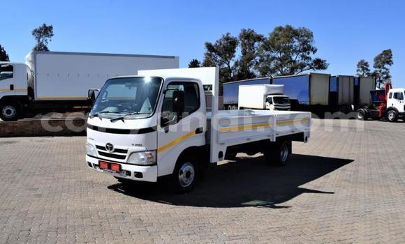 Buy Used Toyota Dyna White Truck in Chilanga in Lusaka Buy Used Toyota Dyna White Truck in Chilanga in Lusaka