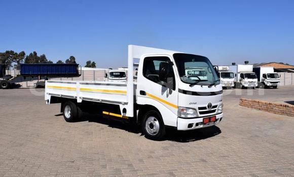Buy Used Toyota Dyna White Truck in Chilanga in Lusaka Buy Used Toyota Dyna White Truck in Chilanga in Lusaka
