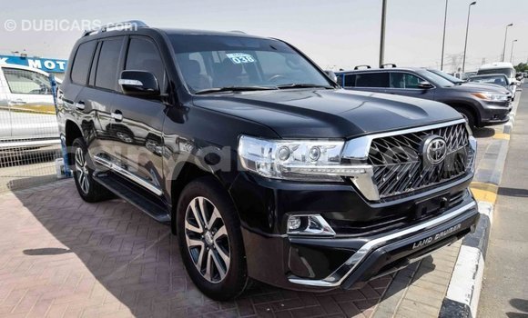 Nunua Imported Toyota Land Cruiser Nyeusi Gari ndani ya Import - Dubai nchini Zambia Nunua Imported Toyota Land Cruiser Nyeusi Gari ndani ya Import - Dubai nchini Zambia