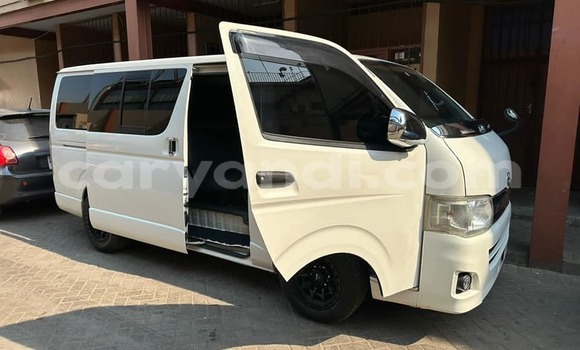 Acheter Occasion Voiture Toyota Hiace Blanc à Lusaka, Zambie Acheter Occasion Voiture Toyota Hiace Blanc à Lusaka, Zambie