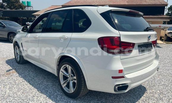 Acheter Occasion Voiture BMW X5 Blanc à Lusaka, Zambie Acheter Occasion Voiture BMW X5 Blanc à Lusaka, Zambie