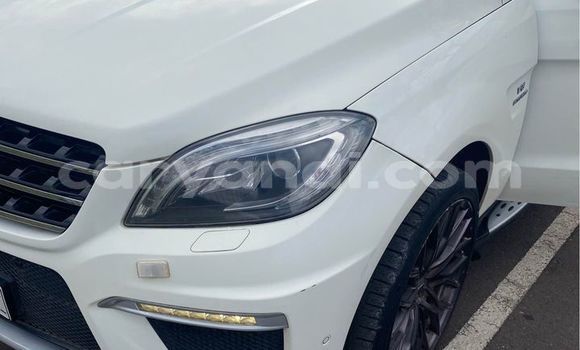 Acheter Occasion Voiture Mercedes‒Benz ML–Class Blanc à Lusaka, Zambie Acheter Occasion Voiture Mercedes‒Benz ML–Class Blanc à Lusaka, Zambie