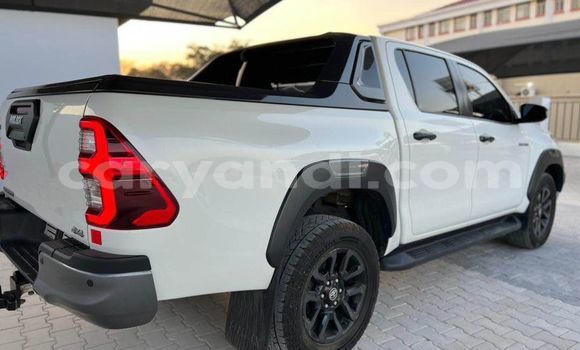 Acheter Occasion Voiture Toyota Hilux Blanc à Lusaka, Zambie Acheter Occasion Voiture Toyota Hilux Blanc à Lusaka, Zambie