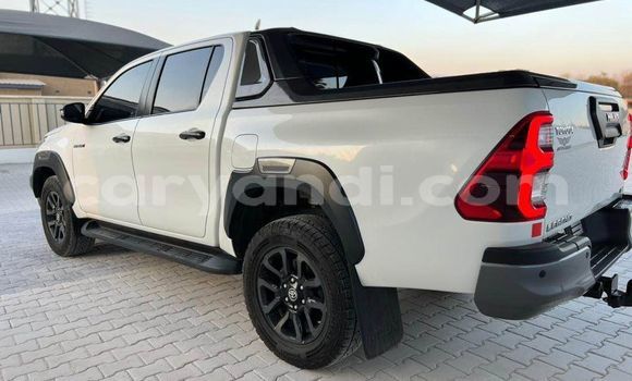 Acheter Occasion Voiture Toyota Hilux Blanc à Lusaka, Zambie Acheter Occasion Voiture Toyota Hilux Blanc à Lusaka, Zambie
